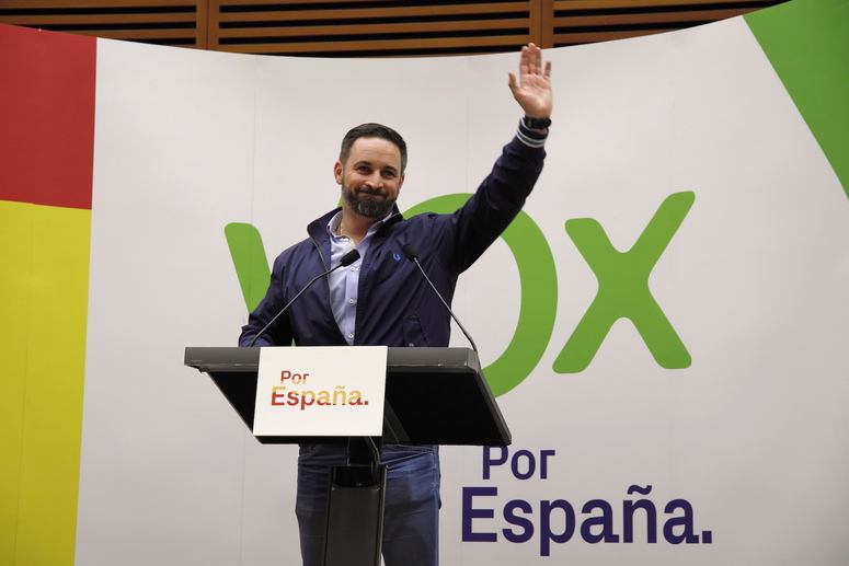 Santiago Abascal, en un acto de campaña en Donostia.