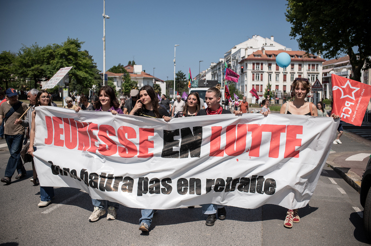Bost hilabete geroago, erretreten sistema defendatzeko dinamikak gizarte serktore ezberdinak batzen dituela agerian utzi zuen Baionako martxak.