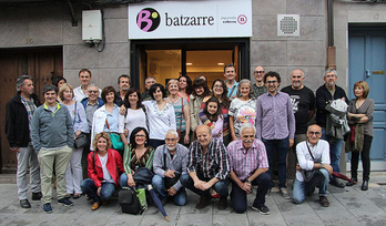 Integrantes de Batzarre tras la consulta para decidir su participación en las elecciones españolas de septiembre de 2019, cuando concurrió con Podemos-Ahal Dugu e IUN.