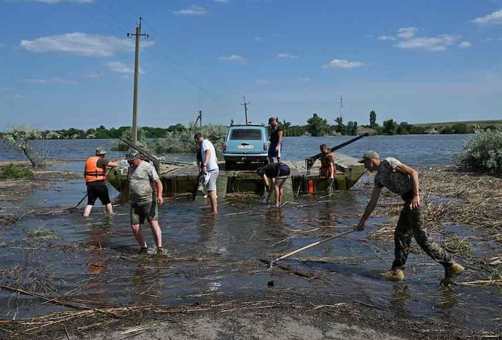 Evacuación en la localidad de Afanasiivka, en la región de Mikolaiev.