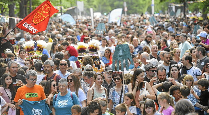 Manifestazio buruaren irudia.