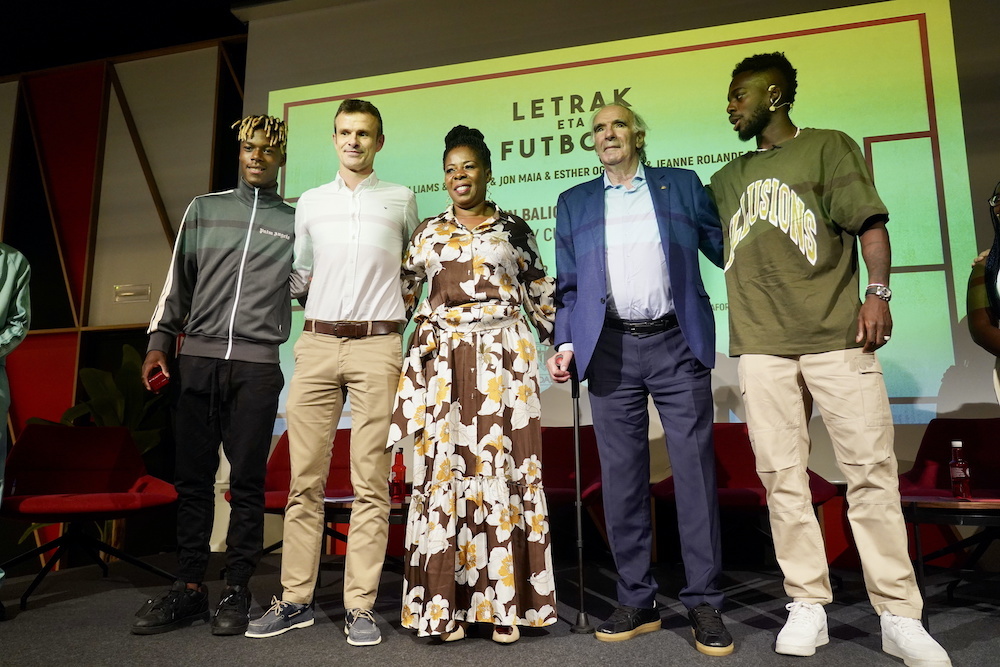 Uriarte e Iribar con Mar&iacute;a Arthuer y los hermanos Williams. (Monika DEL VALLE / FOKU)