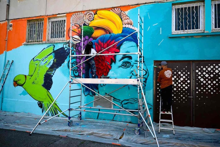 Mural bat margotzen Medellin 13an.