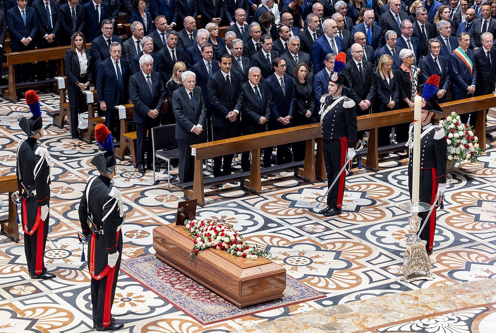 Funeral de Estado por Berlusconi, en el Duomo milanés. (AFP)