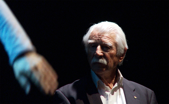 Philippe Oyhamburu, 102 ans le 26 juin, a participé à la création des ballets basque Oldarra, du groupe Etorki.