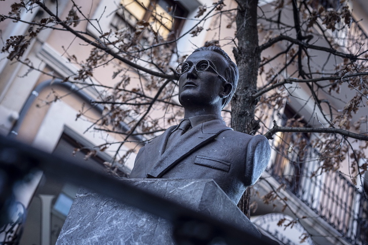 Lauaxetaren monumentua Mungian.