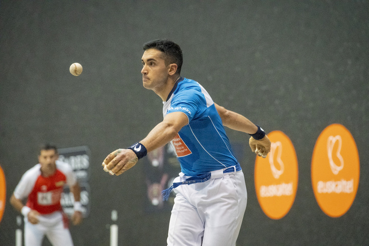 Victorrek ez du bere partida irabazterik izan baina finalean behar luke.