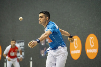 Victorrek ez du bere partida irabazterik izan baina finalean behar luke.