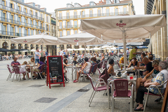 Donostiako Plaza Berria, ofizialki ‘Konstituzio Plaza’.