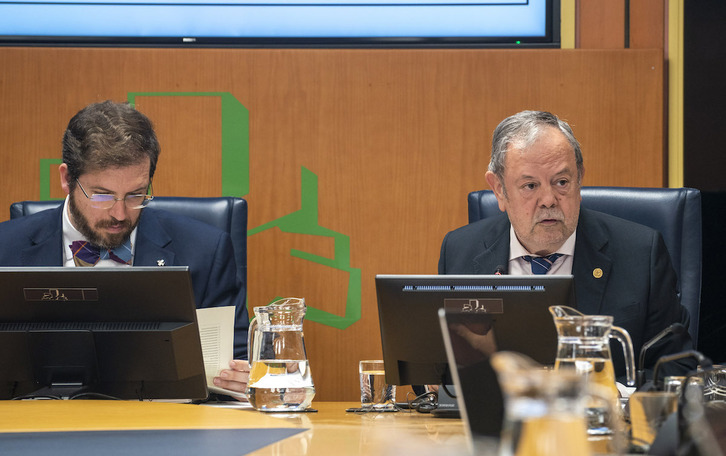 Azpiazu, durante su comparecencia parlamentaria para informar sobre los fondos europeos.