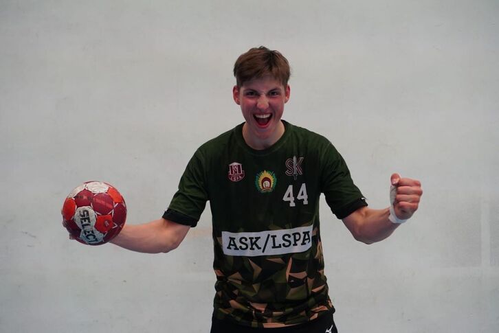 Roberts Rancans viene a reforzar la posición de lateral izquierdo.