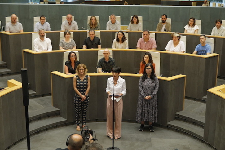 EH Bilduko batzarkideak, Gipuzkoako Batzar Nagusietan, akreditatu ondoren.