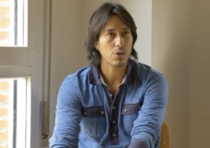 Aitor Abecia, en 2017, cuando aún era alcalde de Zambrana, en una entrevista sobre la central de Garoña.