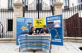 Asteazken honetan Legebiltzarraren aurrean egindako agerraldia.