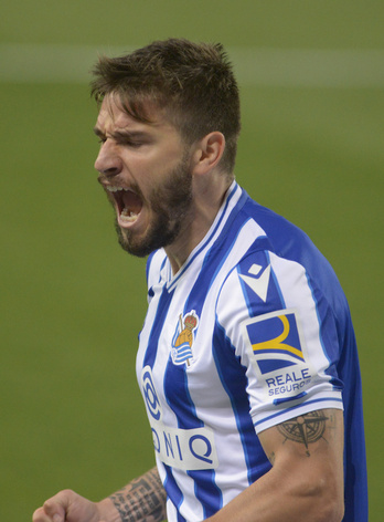 «Portu», celebrando un gol con la camiseta de la Real.