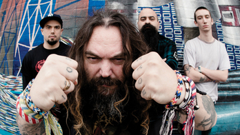 Soulfly sera en tournée en Europe de l’Ouest durant tout le mois de juillet. 