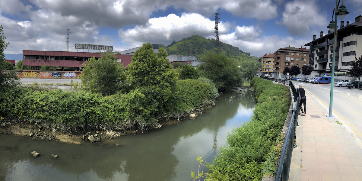 La Diputación de Bizkaia ya ha licitado el proyecto de derribo de Dalia, en Gernika, por un millón de euros. (Raul BOGAJO | FOKU)