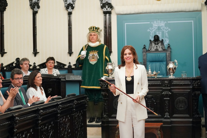 Maider Etxebarria, alcaldesa de Gasteiz, en la toma de posesión.