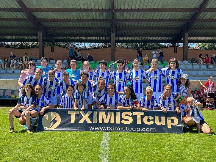 Realeko beteranoen taldea, Tximist Cup torneoko txapelduna.