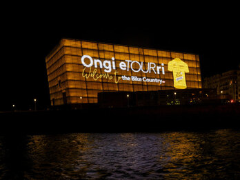 Tourrari ongietorria Donostian