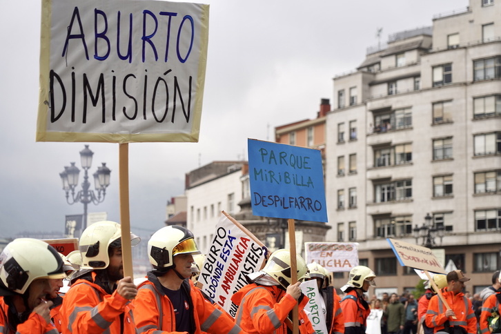 Manifestación de bomberos celebrada en Bilbo el pasado mes de mayo.