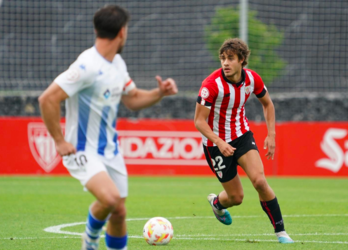 El lateral derecho Hugo Rincón es uno de los que comenzará la pretemporada con el primer equipo.