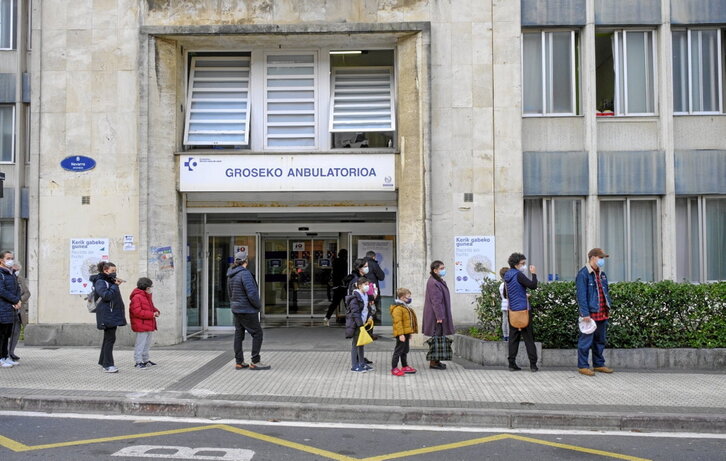 Imagen de archivo del ambulatorio de Gros, en Donostia.