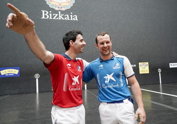 Altuna III.a eta Elordi, Buruz Buruko finala jokatzeko egindako material aukeraketan.