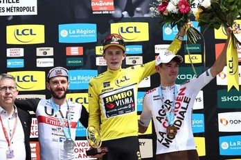 Vingegaard llega tras ganar Dauphiné por delante de Adam Yates y O’Connor.