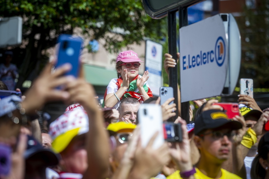 Adin guztietako zaleek gozatu dute egunaz Bilbon.