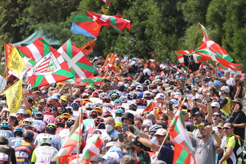 La montée de la côte de Pike s'est réalisée au milieu de la foule. 