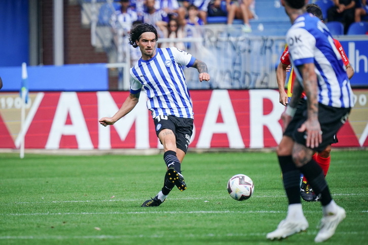 Jason Remeseiro no seguirá en el Alavés.