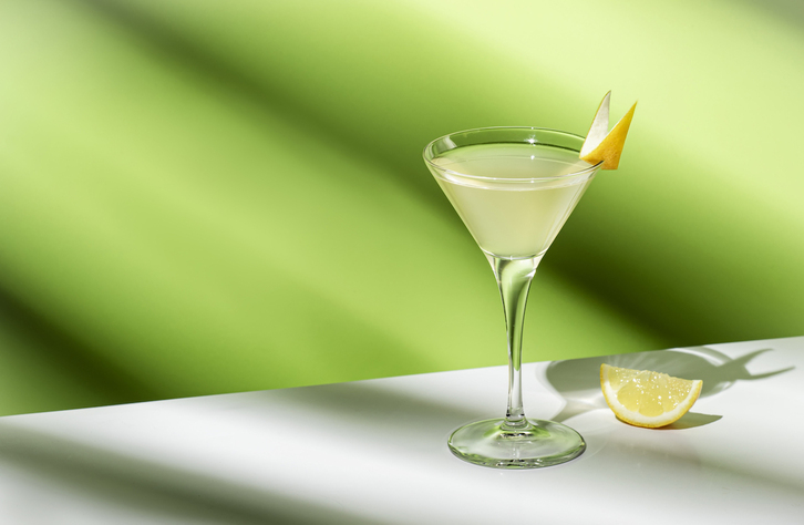Vesper, una versión peculiar del Dry Martini.