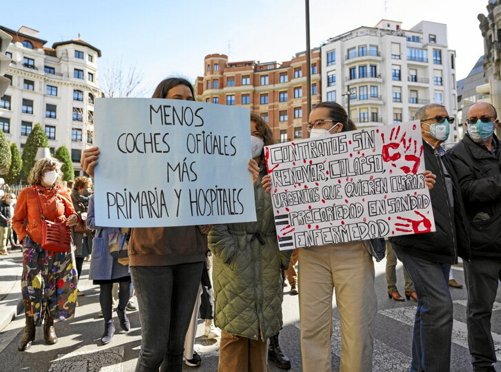 Imagen de archivo de una manifestación en defensa de la sanidad pública en Bilbo.