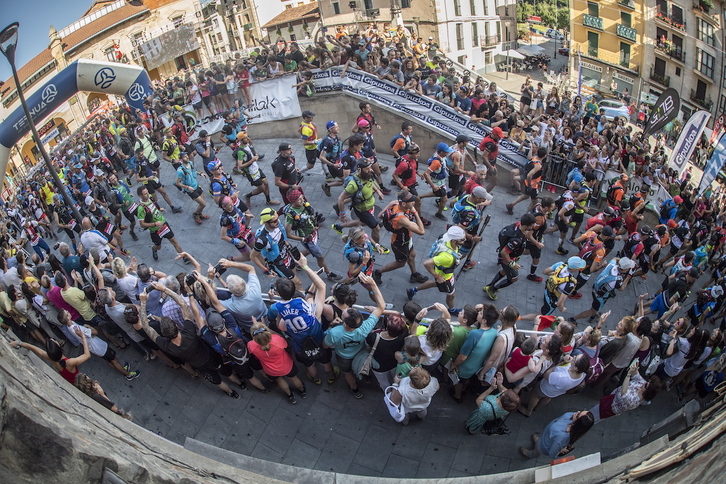 Ehun Miliak probaren hasiera, Beasainen, 2019an. 