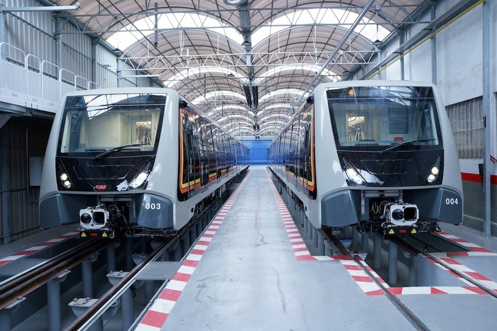 CAFek egindako Napoleseko metroko unitateak.