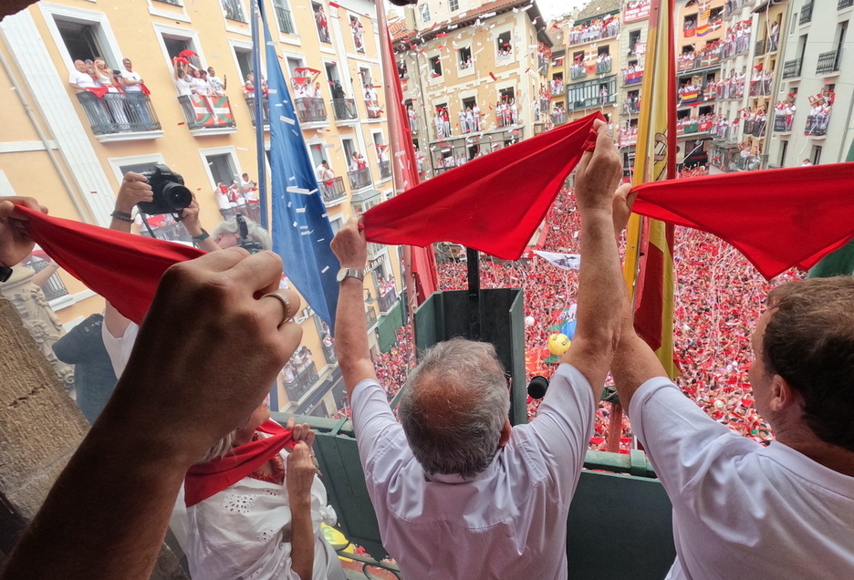 Une gorena, Udaletxe barrutik ikusita. Une gorena, Udaletxe barrutik ikusita.