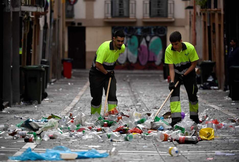 Restos de batalla tras una noche «tranquila».