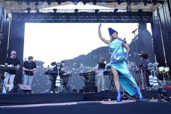 Moloko taldeko liderra izandako Roislin Murphy irlandarrak zuzeneko berezia eskaini zuen Bilbon.