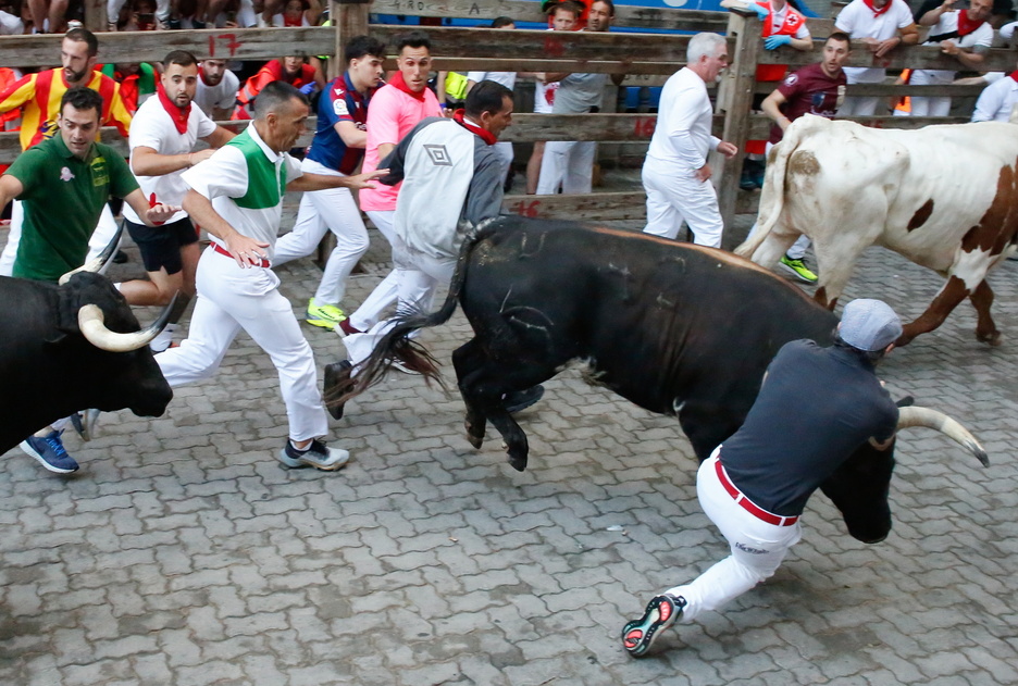 Este corredor muy habitual se las ha visto canutas cerca ya del ruedo. Este corredor muy habitual se las ha visto canutas cerca ya del ruedo.