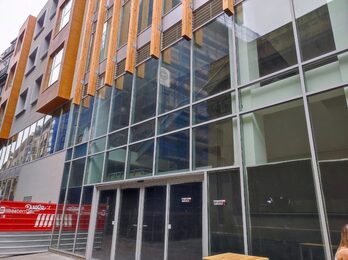 Esperantza udal-ekipamendua.