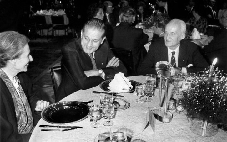 René Favaloro junto a Luis Federico Leloir y su esposa.