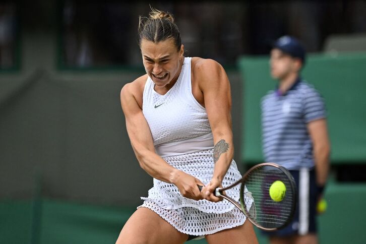 Si Sabalenka pasa a la final de Wimbledon, se convertirá en la próxima número uno del cuadro femenino.