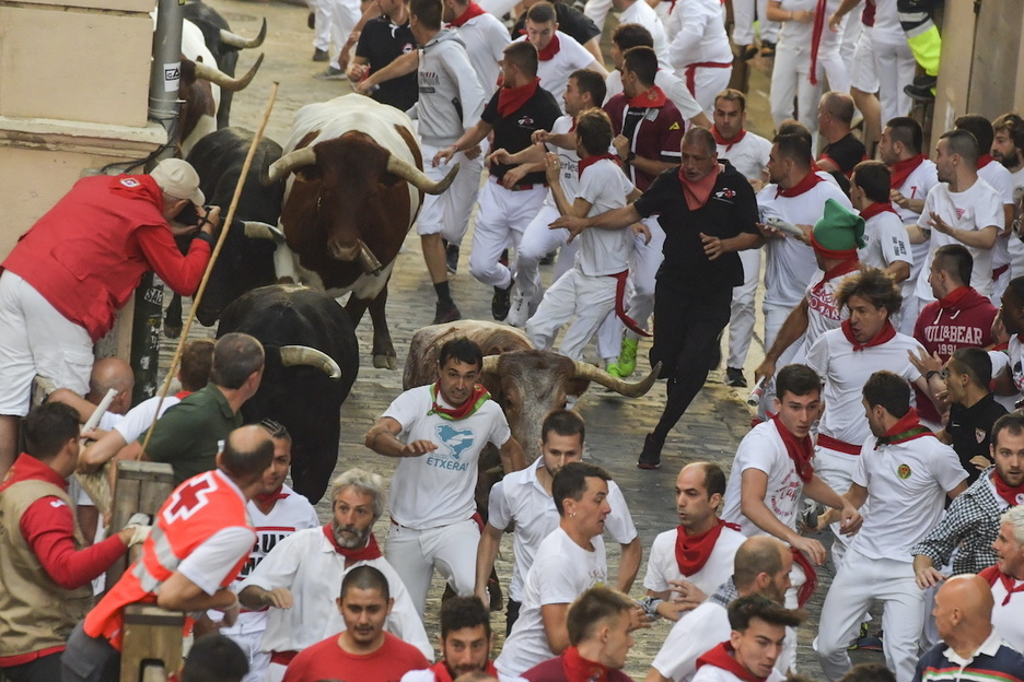 Esprintando ante los Victoriano en Santo Domingo. Esprintando ante los Victoriano en Santo Domingo.