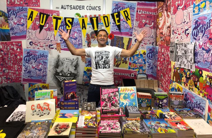 Ata, en Barcelona, en un stand de Autsaider.