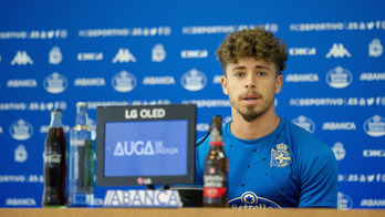 Soriano, en una rueda de prensa en Riazor.