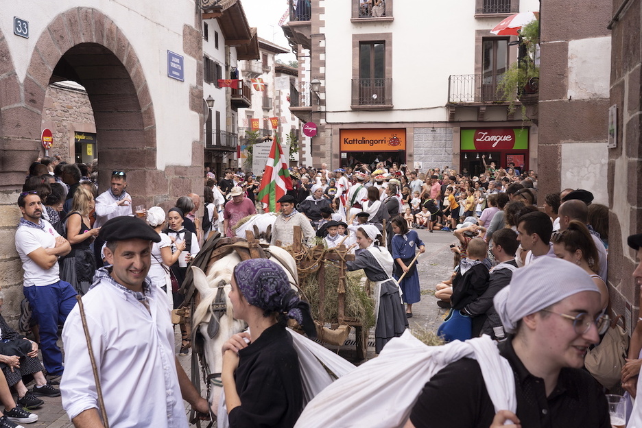 Giro ederra izan da gaur Elizondon.