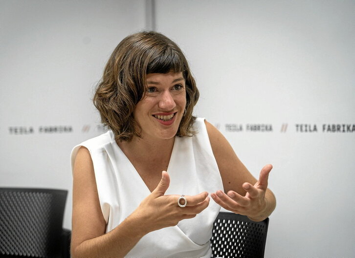 Jordina Arnau, Egiako Teila Fabrikan egindako elkarrizketan.
