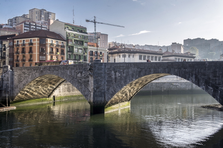 Puente de San Antón, en Bilbo. 