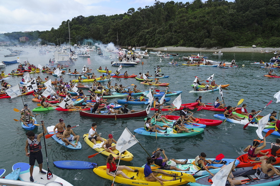 X edición de la Itsas Martxa, en favor de los presos y refugiados. X edición de la Itsas Martxa, en favor de los presos y refugiados.